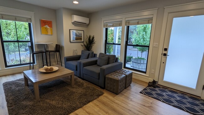 Sala de estar - 3675 SE 13th Ave Unidad B