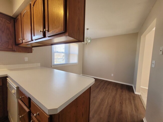 Photo - 4823 NW Aurora Ave. Unidad 4823 NW Aurora Avenue