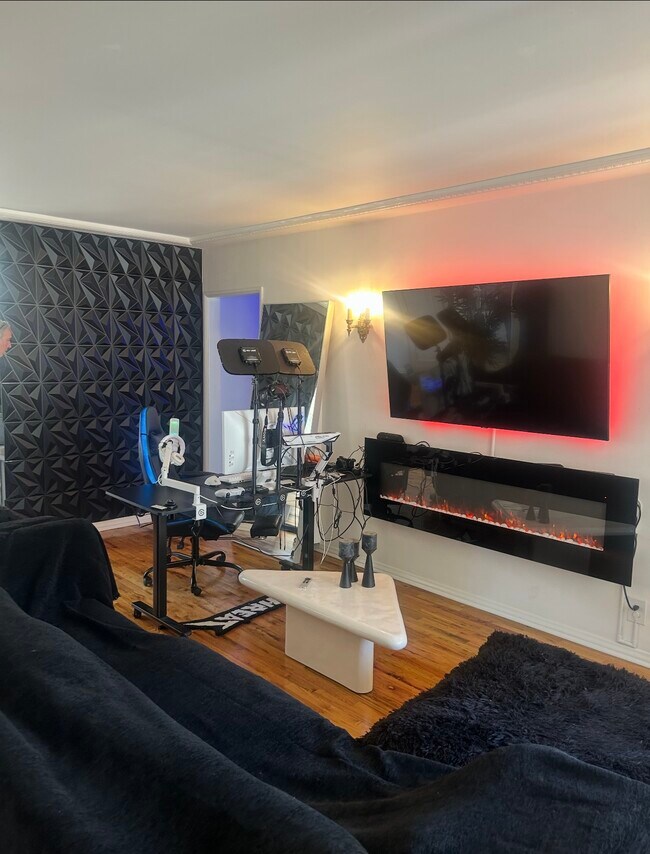 Photo - 1648 N Ogden Dr