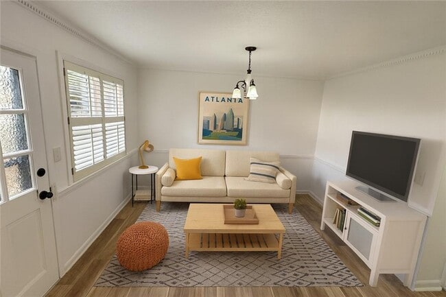 Photo - 2960 N Dekalb Dr