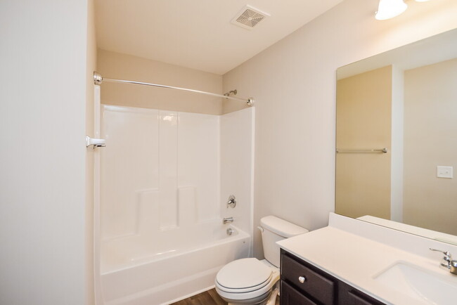 Photo - 3835 Place Dr