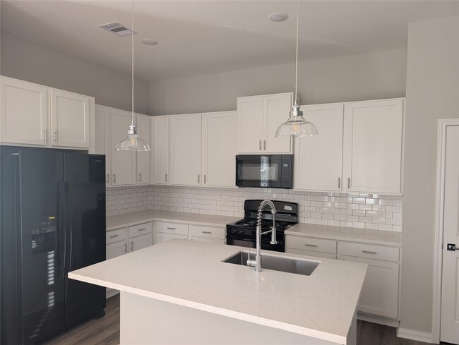 Photo - 9912 A Clark Rd