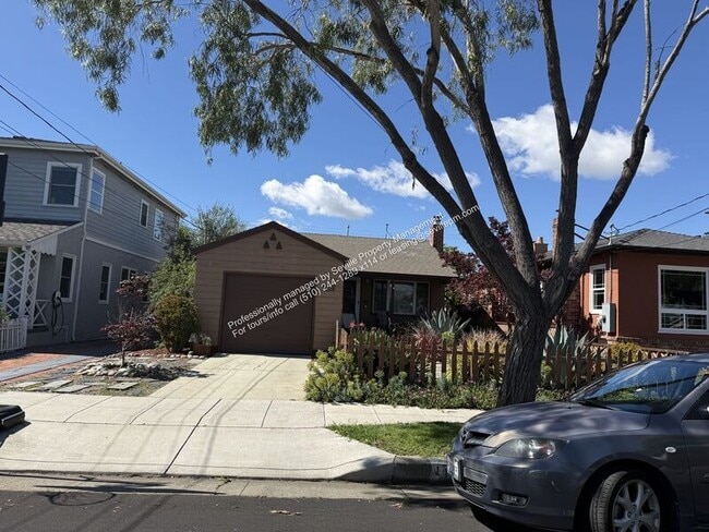 Building Photo - 1107 Post St