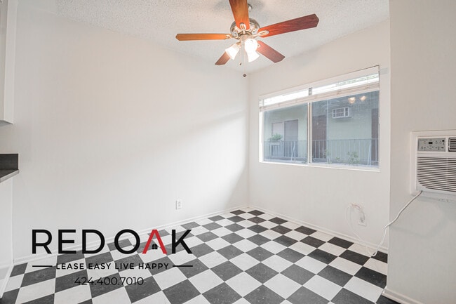 Building Photo - 1217 Amherst Ave Unit 8