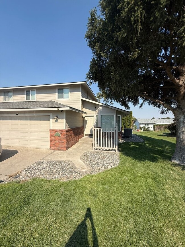 Building Photo - 371816 Unit 371816