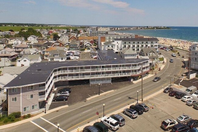 6 Ashworth Ave Unit 6