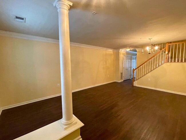 Photo - Beautiful 2BR, 2.5BA Townhouse Style Condo Near Old Town Alexandria