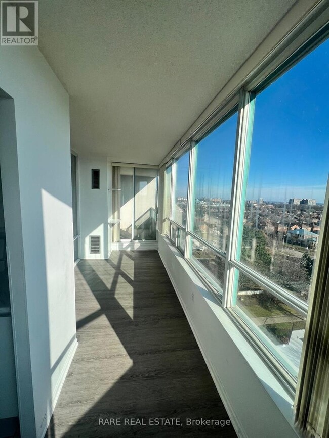 Photo - 550 Webb Dr Unit 905