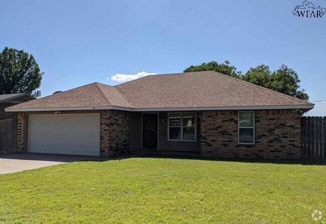 Building Photo - 1204 Lisa Ln Rental