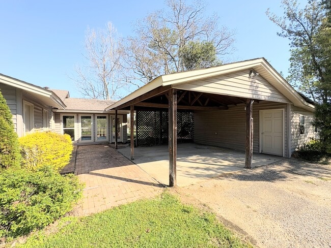 Photo - 189 Pinmar Ln