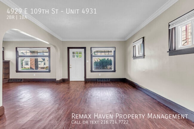 Photo - 4929 E 109th St Unidad 4931