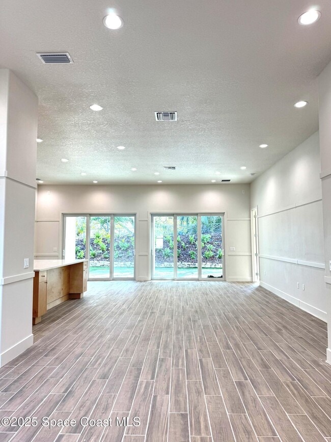 Photo - 2841 Edington Dr