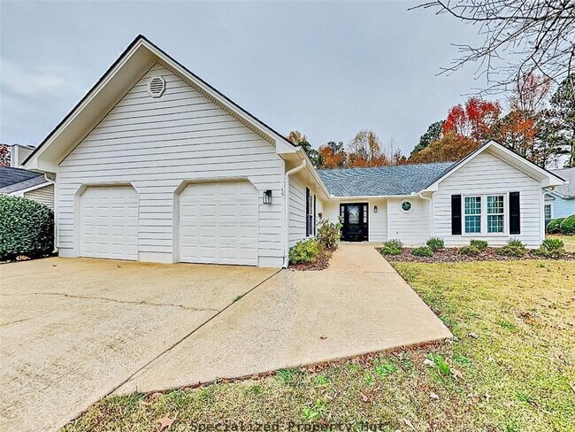 Building Photo - 4660 Hampton Square Dr Rental