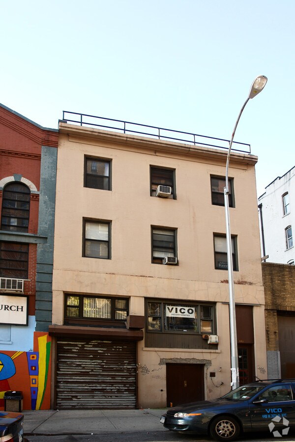 Photo - 448 W 36th St