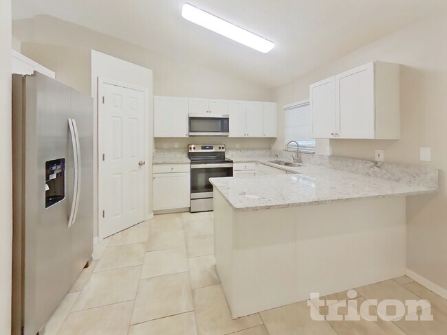 Photo - 744 Tranquility St