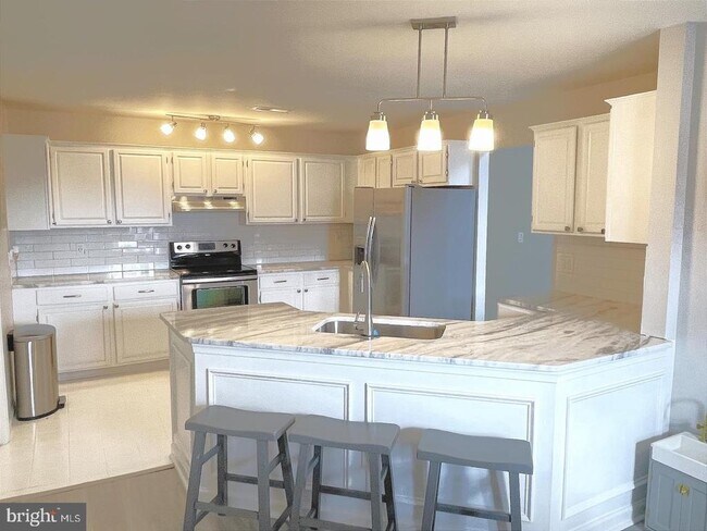 Photo - 125 Upper Valley Ln Townhome