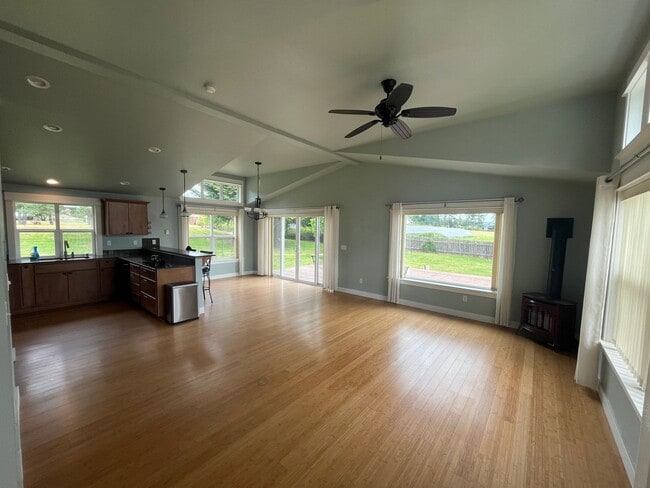 Photo - Beautiful 3 Bed 2 Bath on Guemes Island