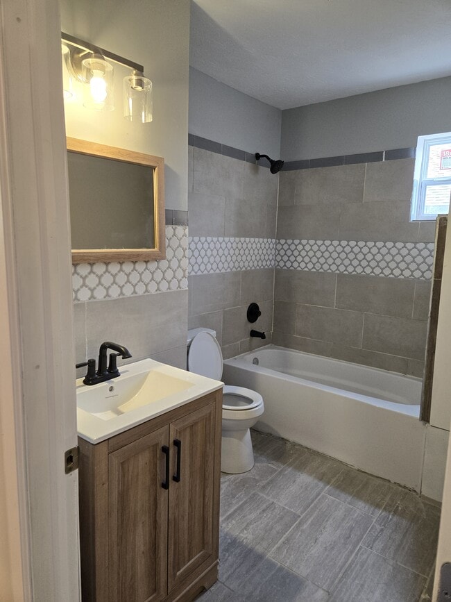 Photo - 5210 Bessmer Dr