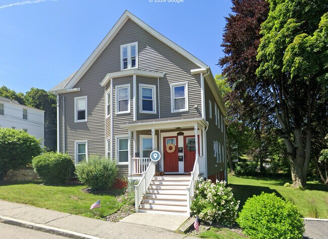 13 Hamilton St