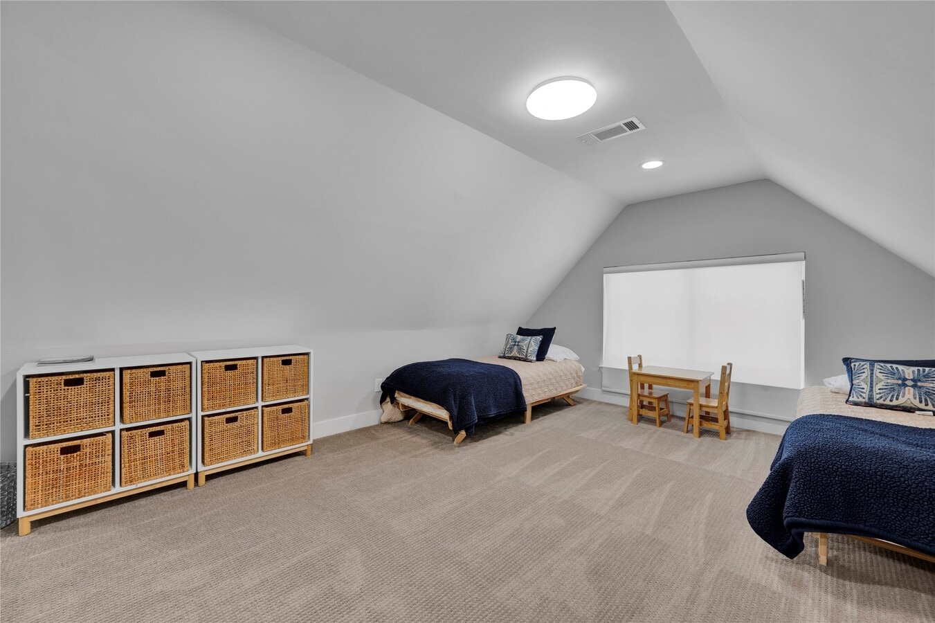 Photo - 19 Acorn Cluster Ct