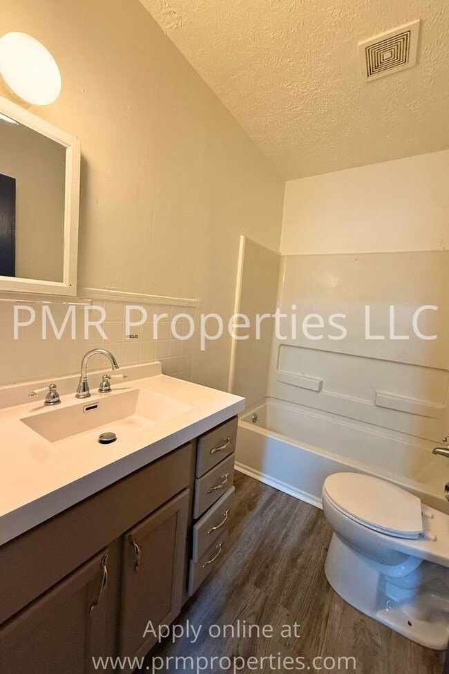 Photo - 2 Bedroom/ 1 Bathroom House