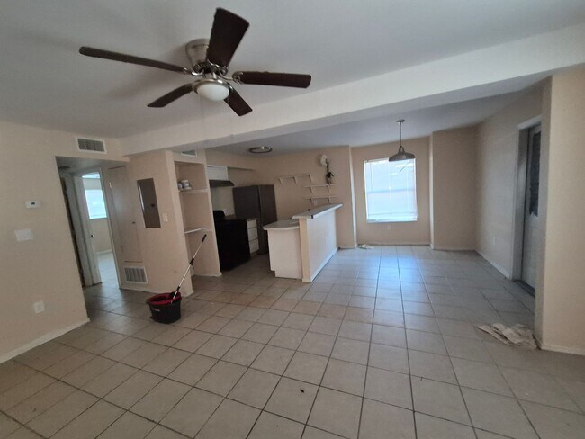 Photo - 3718 Pleasanton Rd