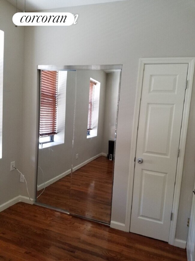 6504 Forest Ave House House Rental in Queens, NY