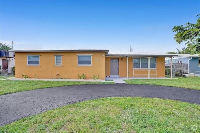 Building Photo - 220 N 66th Ave Rental