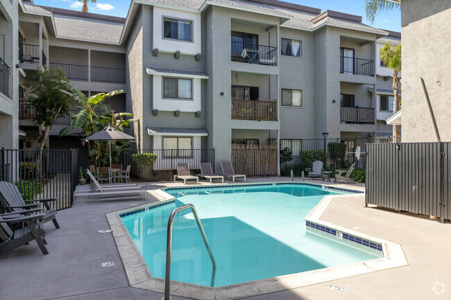 Building Photo - The Hills at Fashion Valley Rental