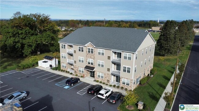 Building Photo - 1763 Madison Ave Unit 201