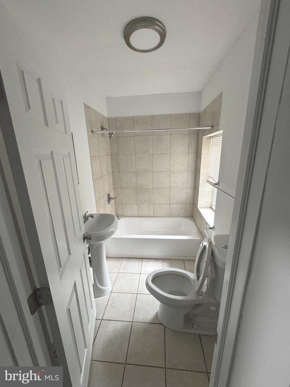 Photo - 519 Mosher St