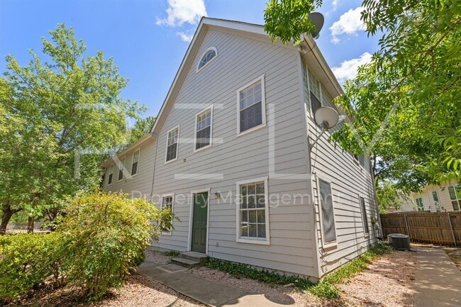 Photo - 2908 Whisper Oaks Ln