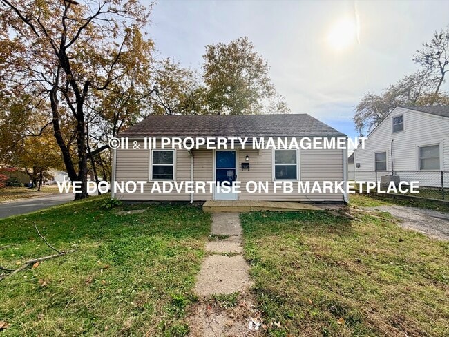 Building Photo - 4901 Woodend Ave