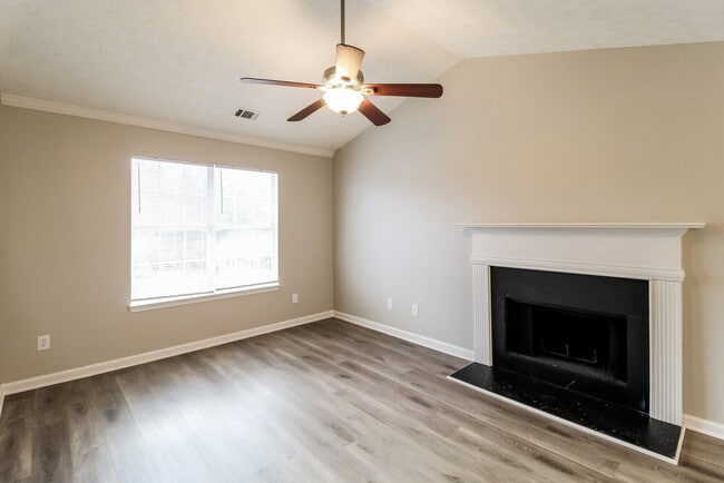 Photo - 105 Cypress Dr