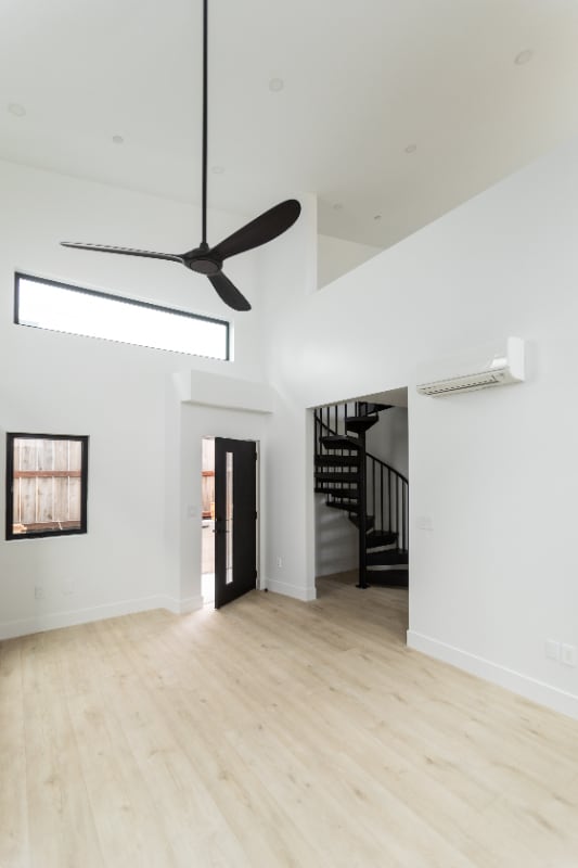 Photo - 137 Terrace Ave Townhome