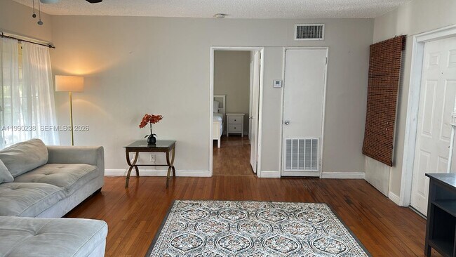 Photo - 90 Isle of Venice Dr Unit 9