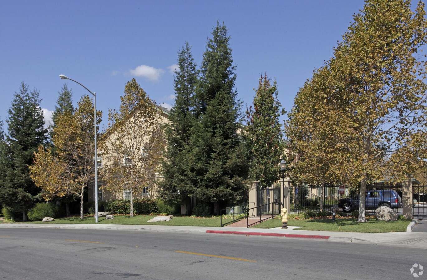 Photo - Creek Bridge Apartment