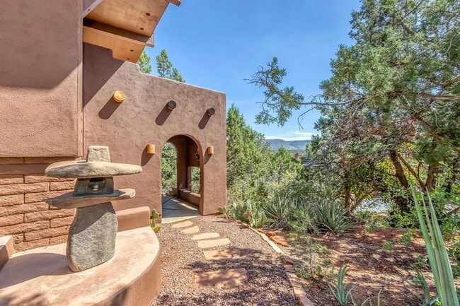 57 Coronado Trail
