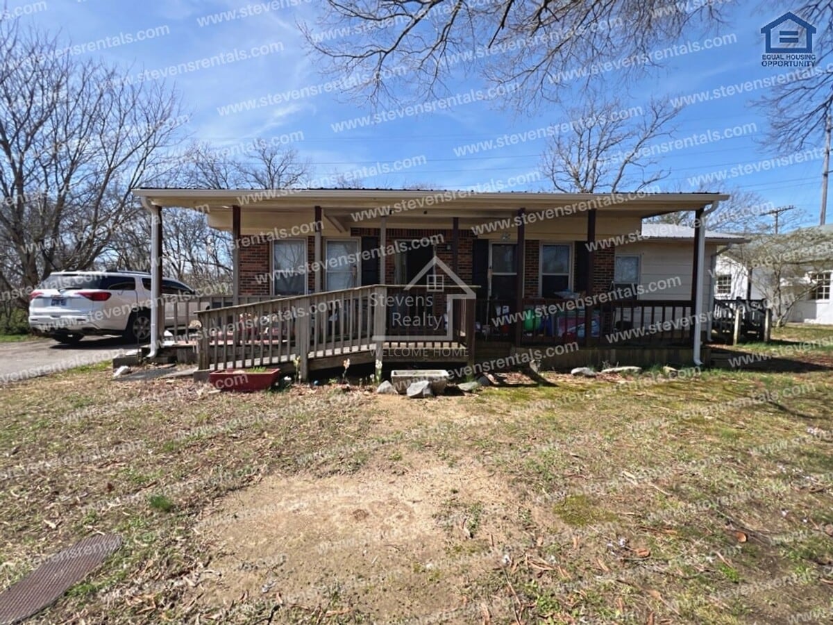 Photo - 31 Gibson Ave