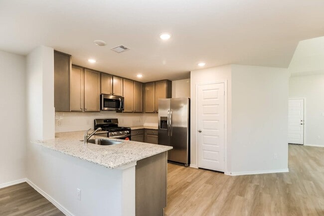 Photo - 10715 Sunlit St