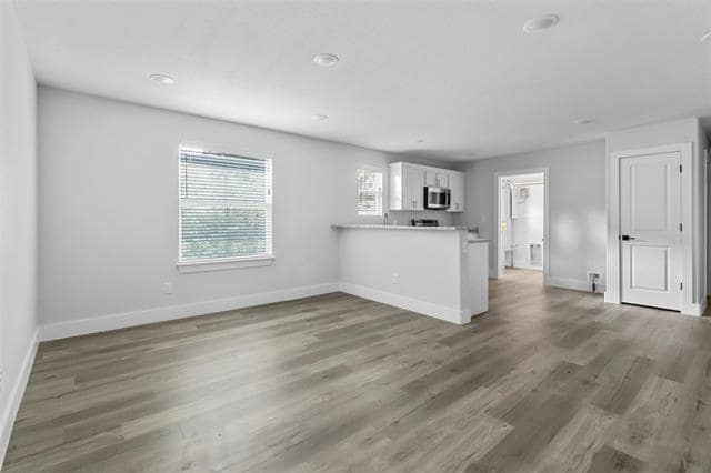 Photo - 408 W 6th St