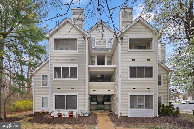Building Photo - 4478 Lord Loudoun Ct Unit 16-6 Rental