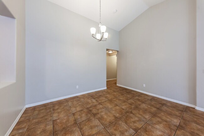 Photo - 25644 W Magnolia St