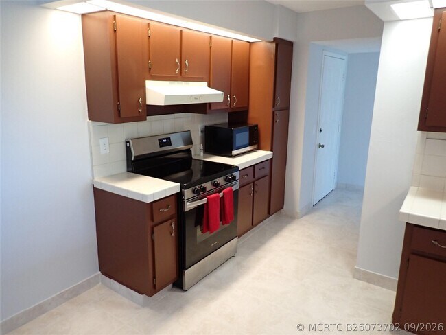 Photo - 106 Lake Emerald Dr Unit 401