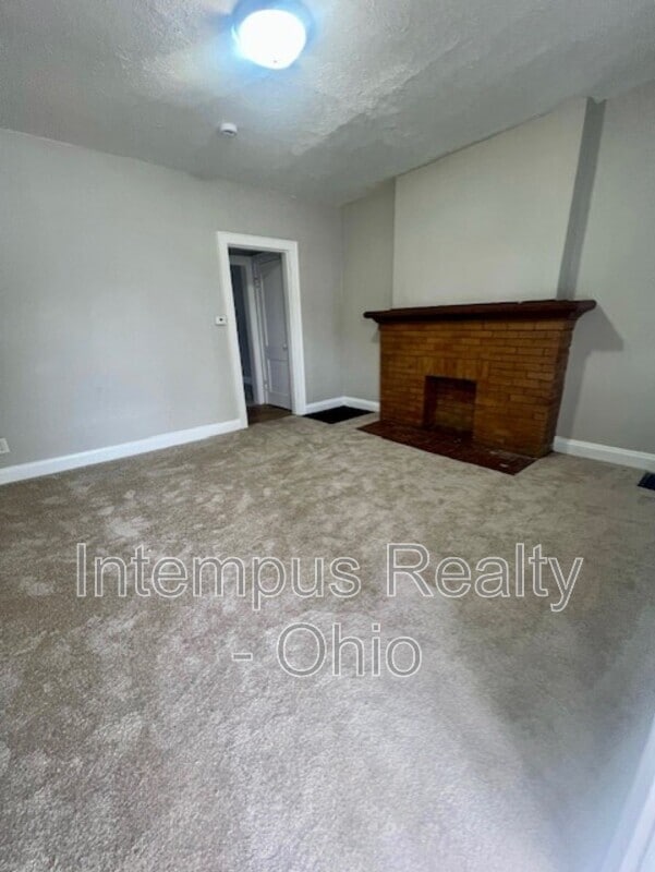 1252 E 23rd Ave