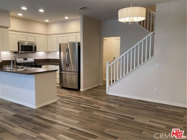 Photo - 27030 Victoria Ln