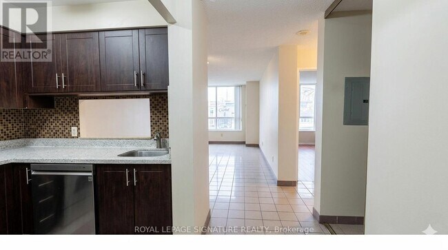 Photo - 2470 Eglinton Ave W Unit 106