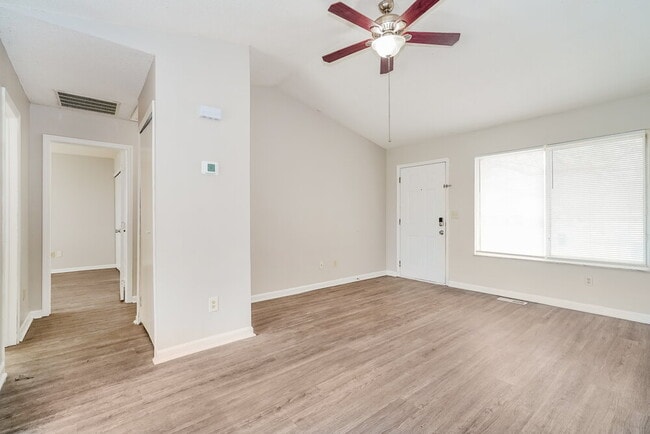 Photo - 3117 Falcon Bridge Dr