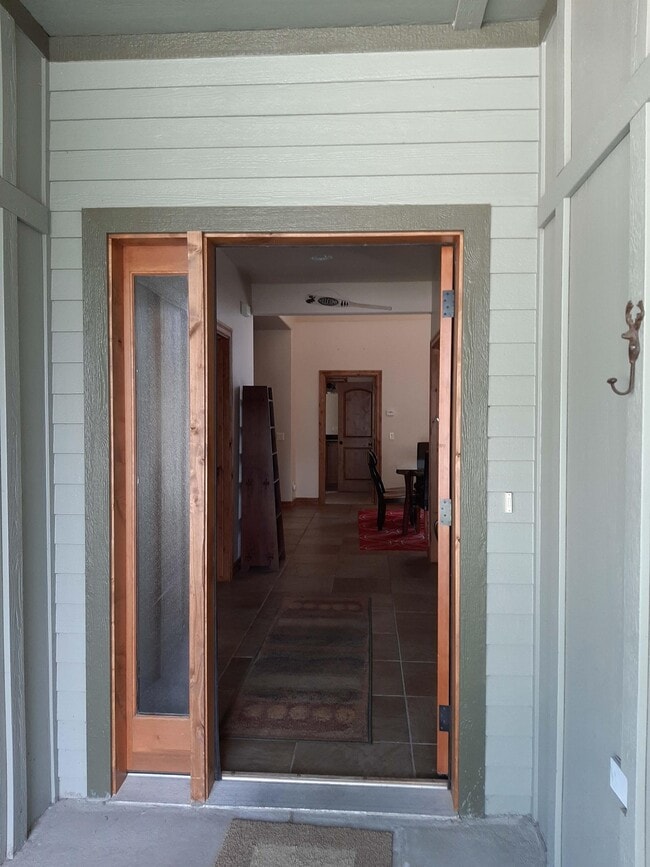Photo - 135 Eaton Dr