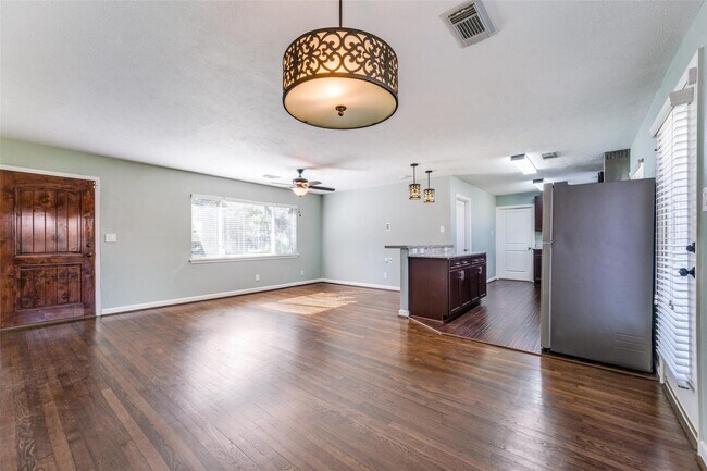 Photo - 4502 Brookwoods Dr